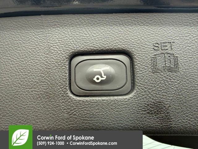Certified 2024 Ford Edge Titanium w/ Equipment Group 301A AWD/4WD image 21