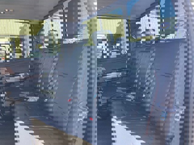 Certified 2024 Ford F250 Lariat w/ Chrome Package image 9