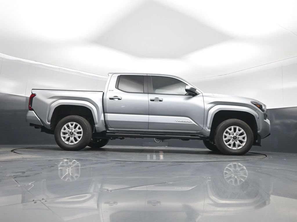 Used 2026 Toyota Tacoma SR5 RWD image 41