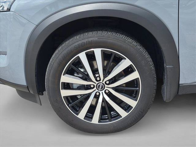 Used 2025 Nissan Pathfinder Platinum w/ Cargo Package FWD image 24