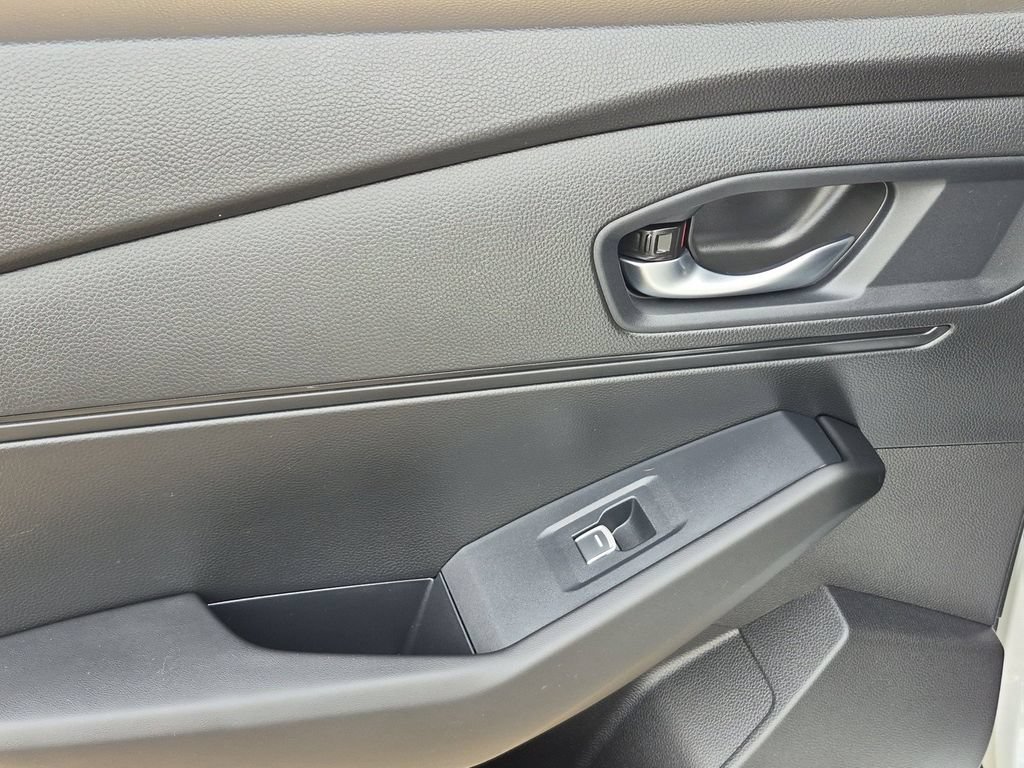 Used 2025 Honda Accord LX image 17