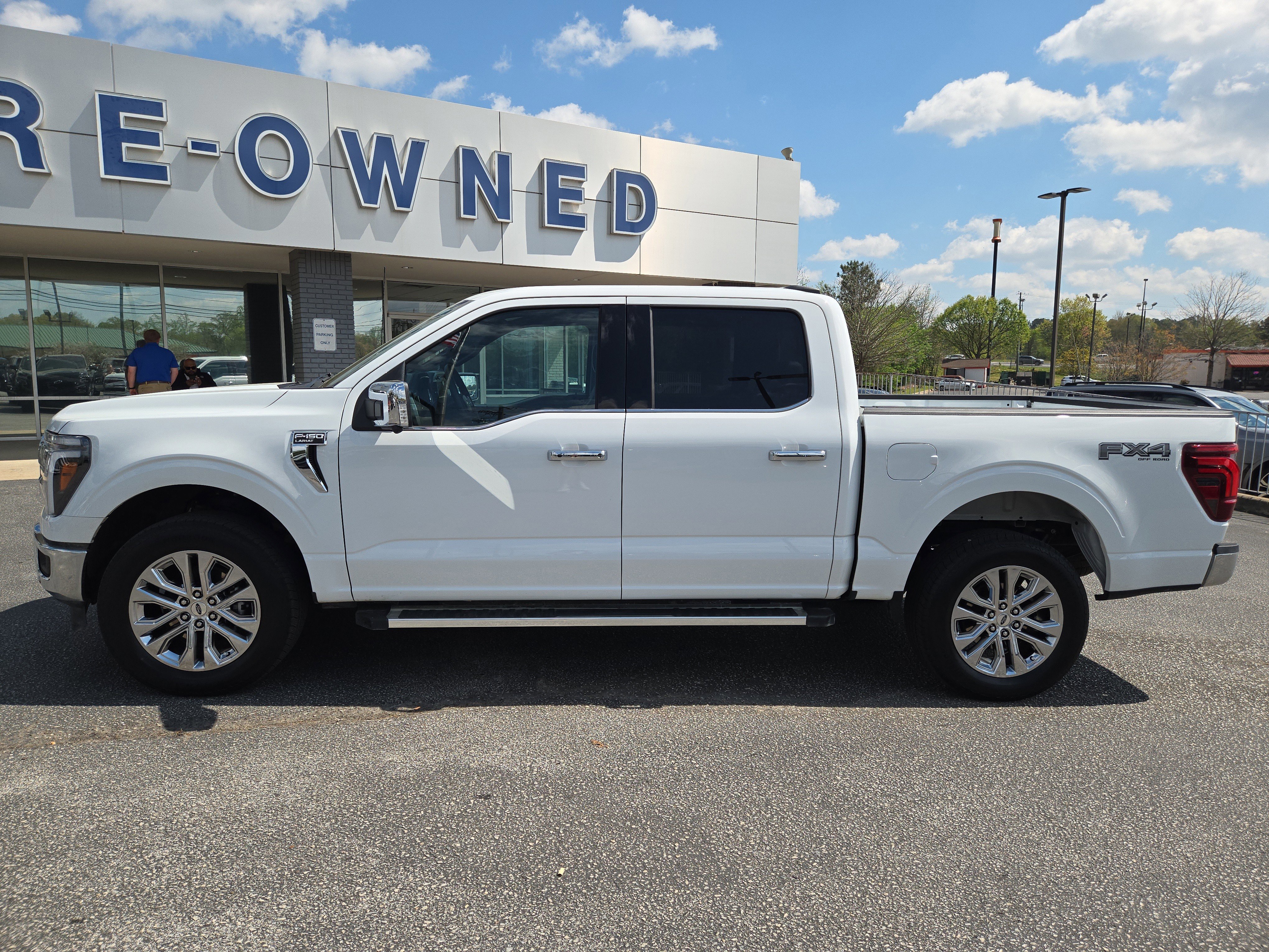 Certified 2025 Ford F150 Lariat w/ Equipment Group 501A Mid image 8