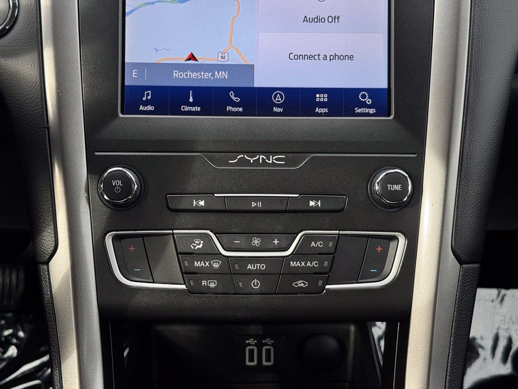 Certified 2020 Ford Fusion SE FWD image 18