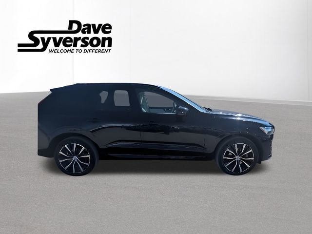 Used 2023 Volvo XC60 B5 Plus image 4