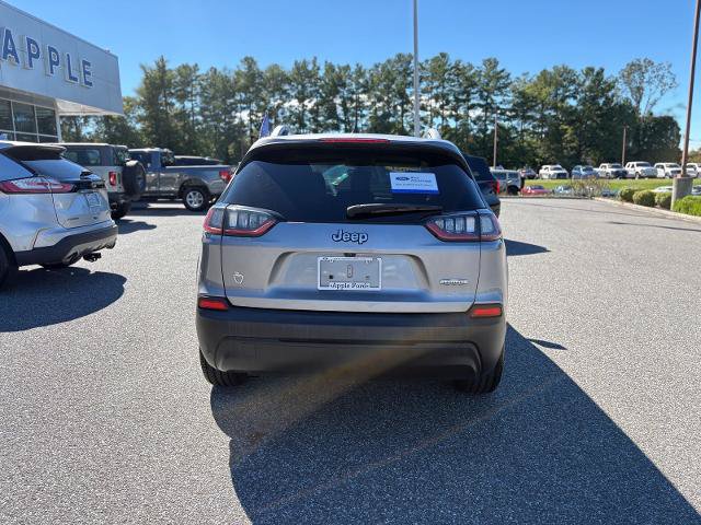 Used 2021 Jeep Cherokee Latitude FWD image 4