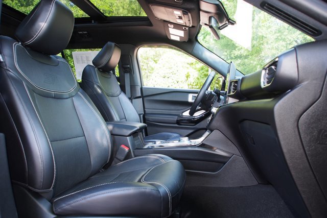 Certified 2022 Ford Explorer ST w/ Equipment Group 401A AWD/4WD image 11