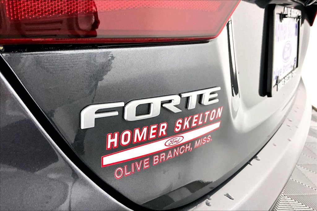 Used 2024 Kia Forte LXS FWD image 14