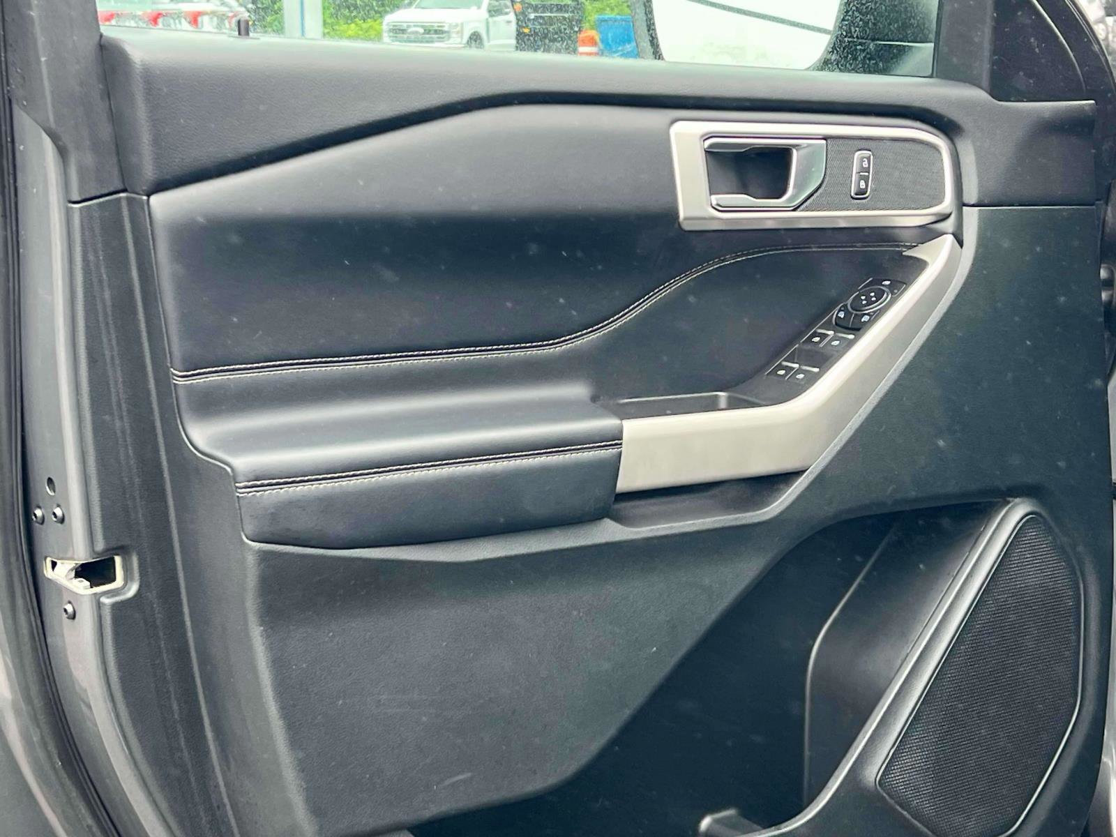 Certified 2022 Ford Explorer XLT image 24