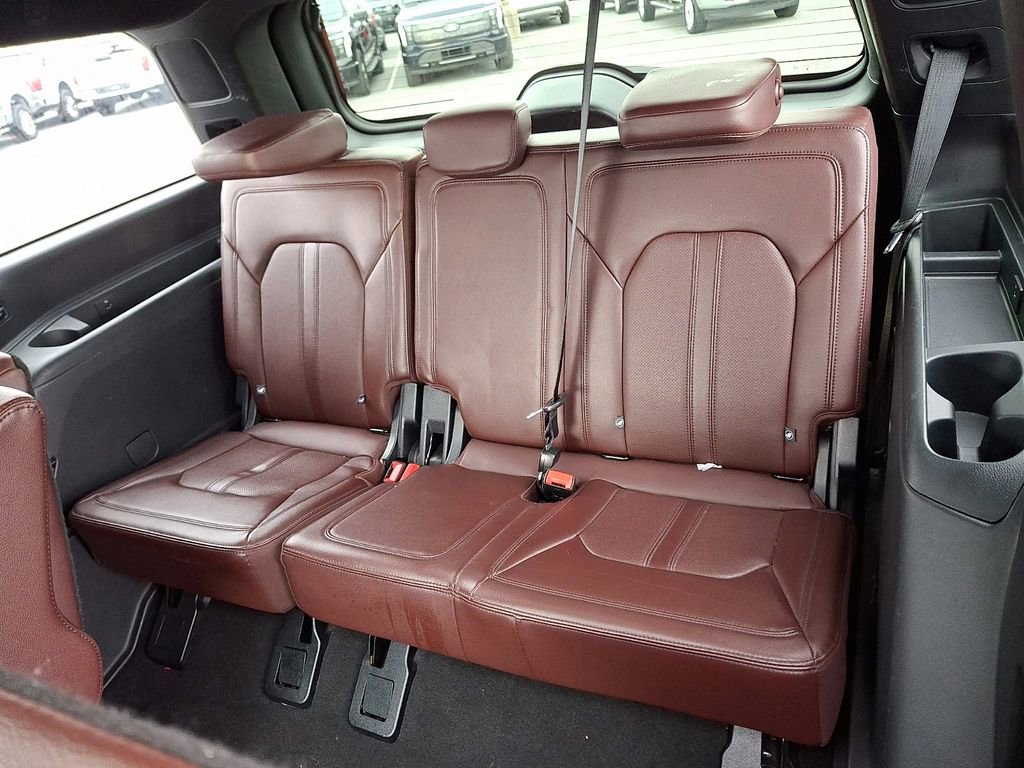 Certified 2024 Ford Expedition Limited image 11