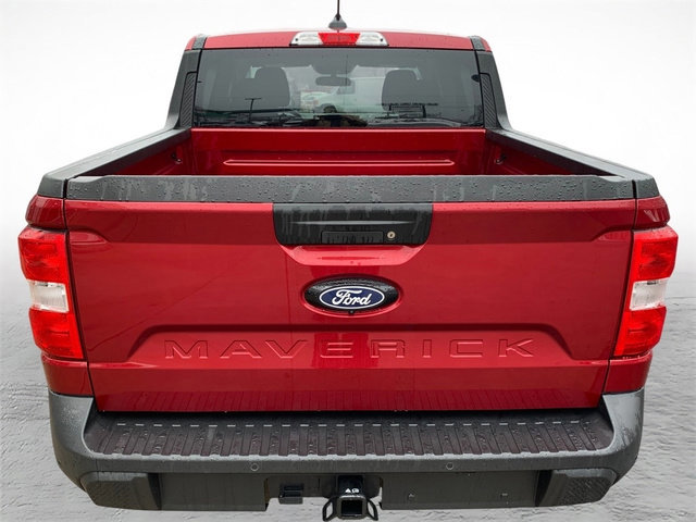 Certified 2025 Ford Maverick XLT image 4