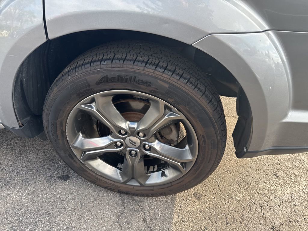 Used 2018 Dodge Journey Crossroad w/ Nav & Sun Group FWD image 45