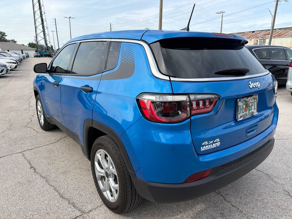 Used 2025 Jeep Compass Sport w/ Mopar Graphics Package AWD/4WD image 5