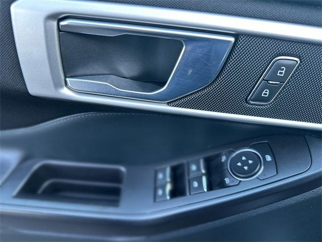 Certified 2020 Ford Explorer XLT w/ Comfort Package image 14