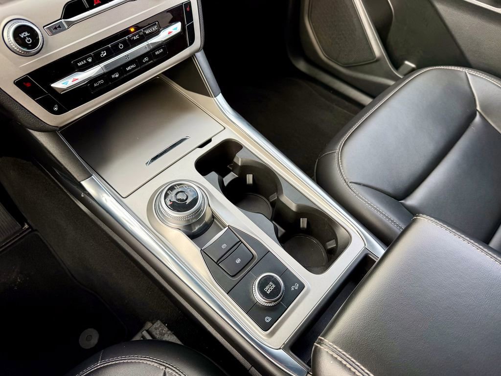 Certified 2023 Ford Explorer XLT w/ Equipment Group 202A image 25