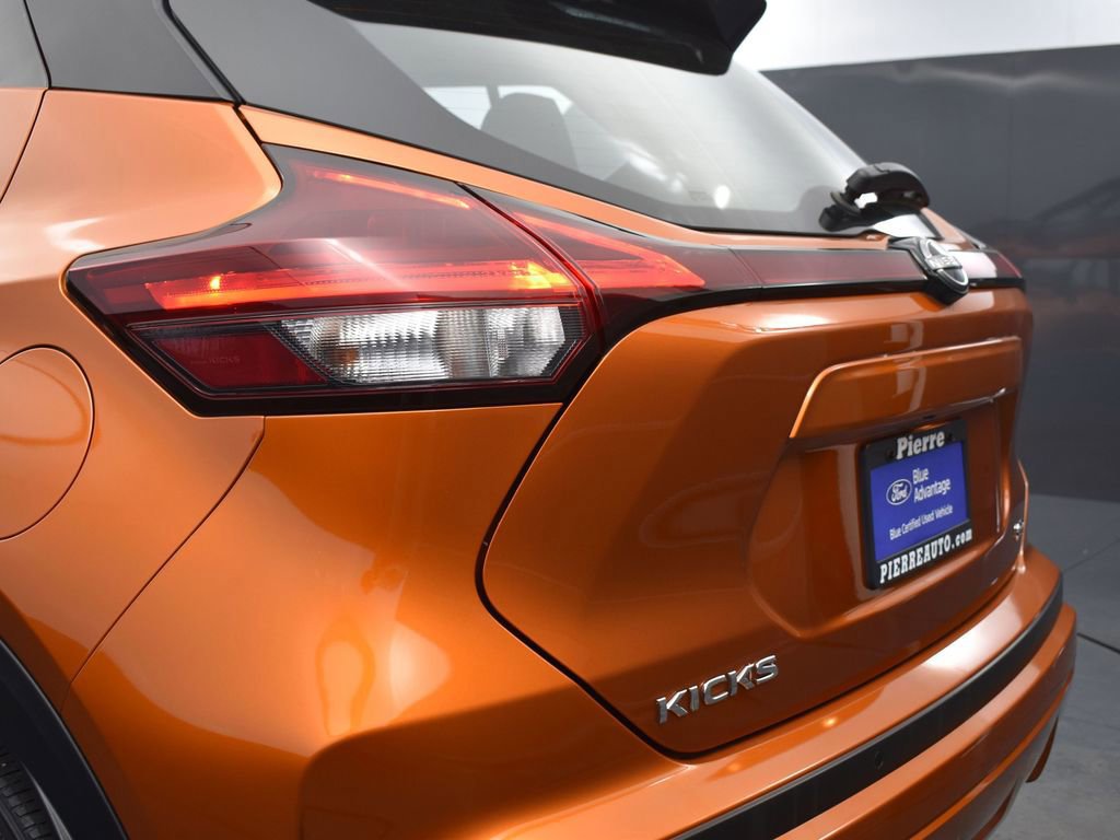 Used 2022 Nissan Kicks SR w/ Premium Package image 25