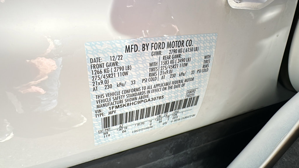 Certified 2023 Ford Explorer Platinum w/ Technology Package image 30