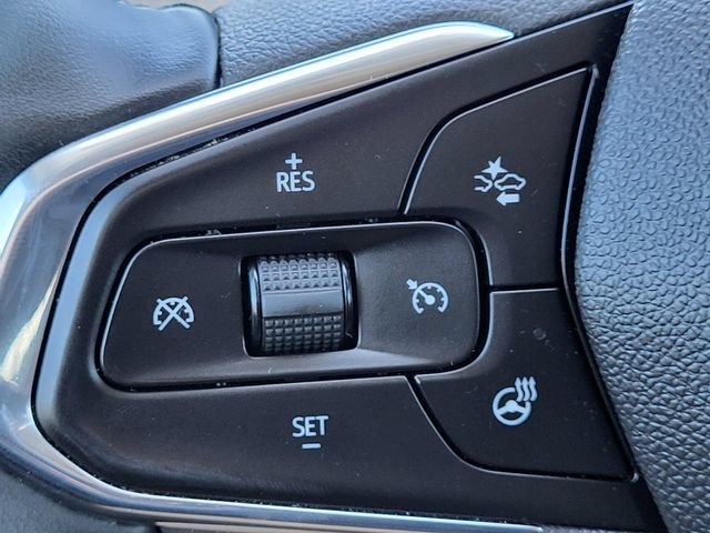 Used 2025 Chevrolet Trax ACTIV FWD image 18