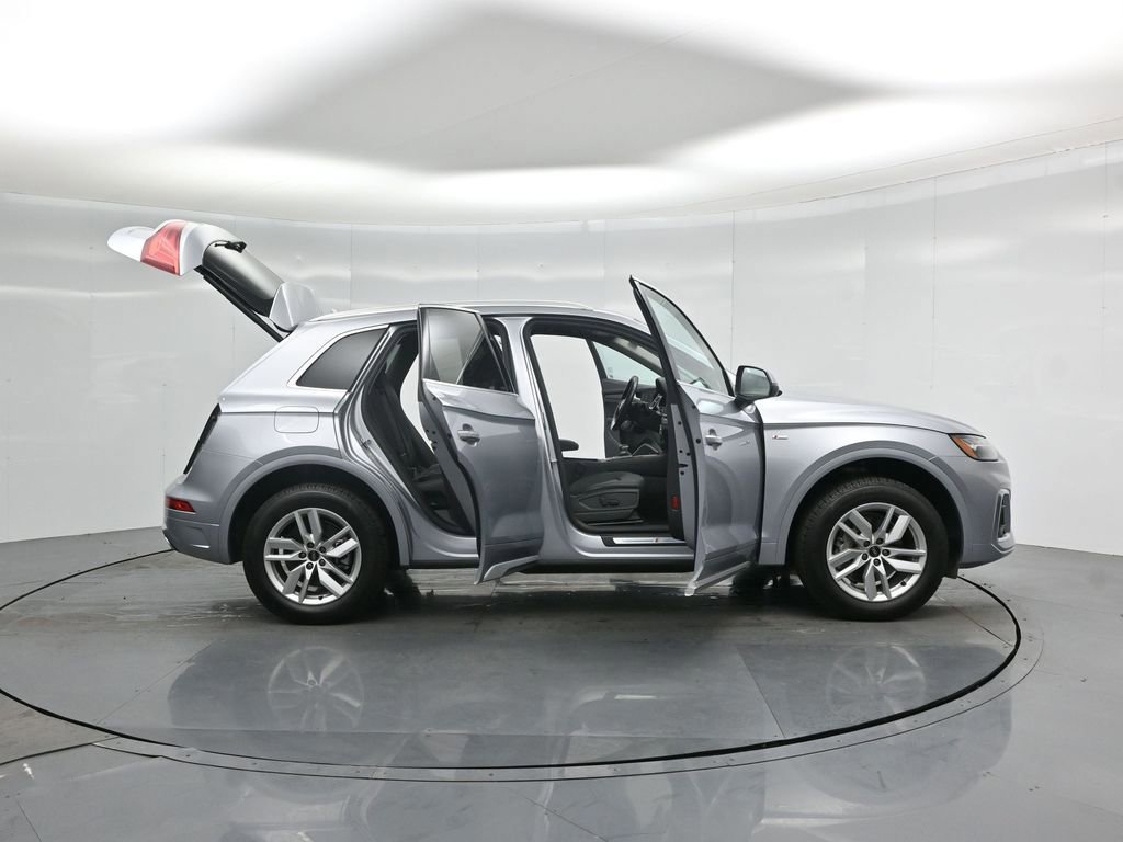 Used 2023 Audi Q5 2.0T Premium w/ Convenience Package image 34