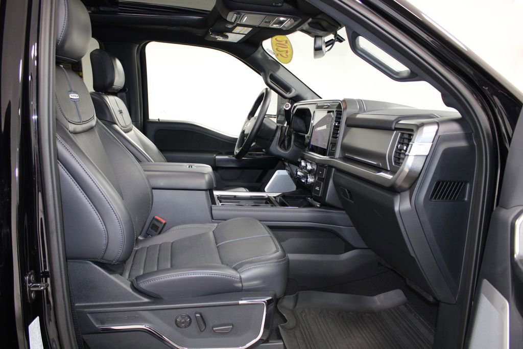 Certified 2025 Ford F350 Platinum image 30