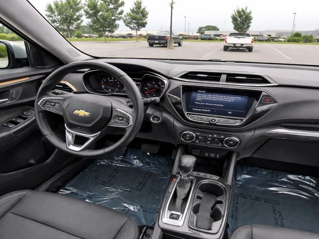 Used 2021 Chevrolet TrailBlazer ACTIV w/ Convenience Package AWD/4WD image 14