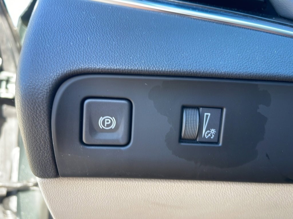 Used 2023 Buick Enclave Essence w/ Experience Buick Package image 29