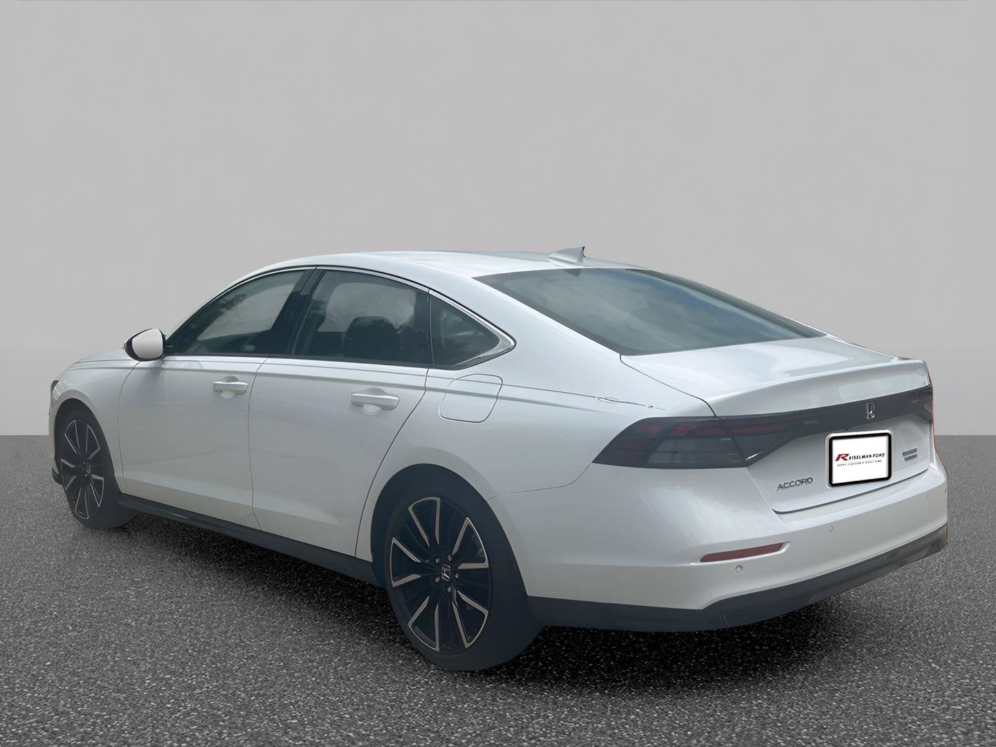 Used 2025 Honda Accord Touring image 4