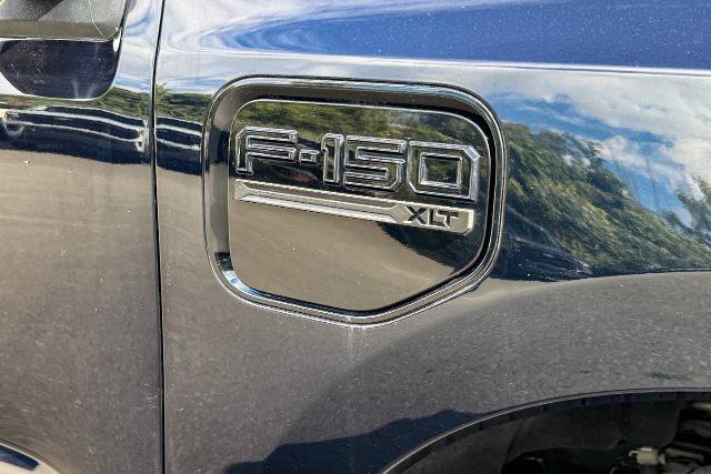 Certified 2022 Ford F150 Lightning XLT AWD/4WD image 11