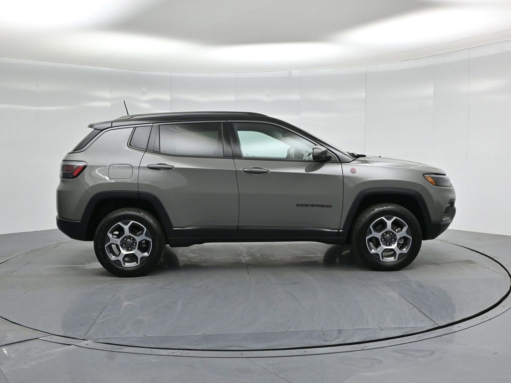 Used 2022 Jeep Compass Trailhawk w/ Trailhawk Elite Group image 24