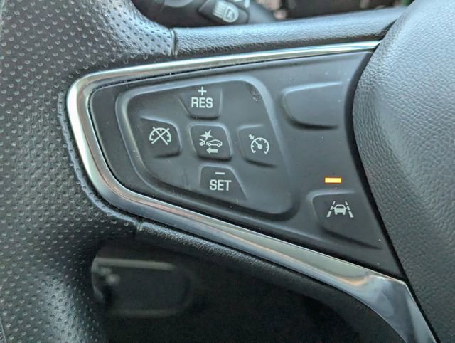 Used 2023 Chevrolet Equinox LS image 24