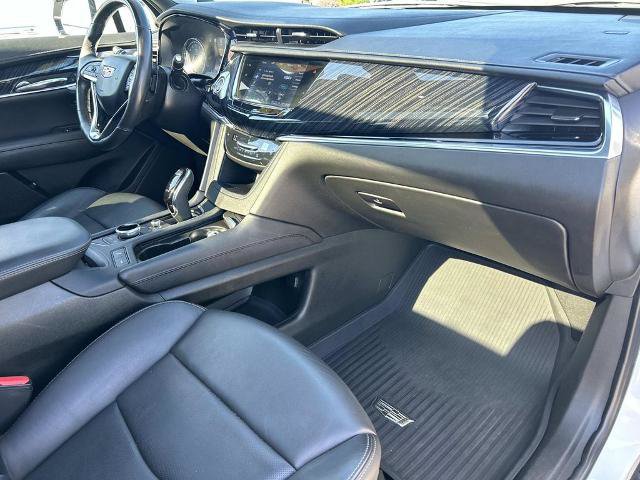 Used 2023 Cadillac XT6 Premium Luxury w/ Technology Package AWD/4WD image 23