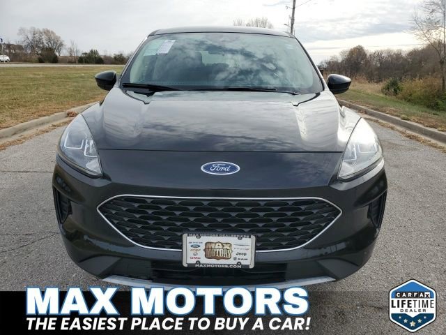 Certified 2020 Ford Escape SE image 12