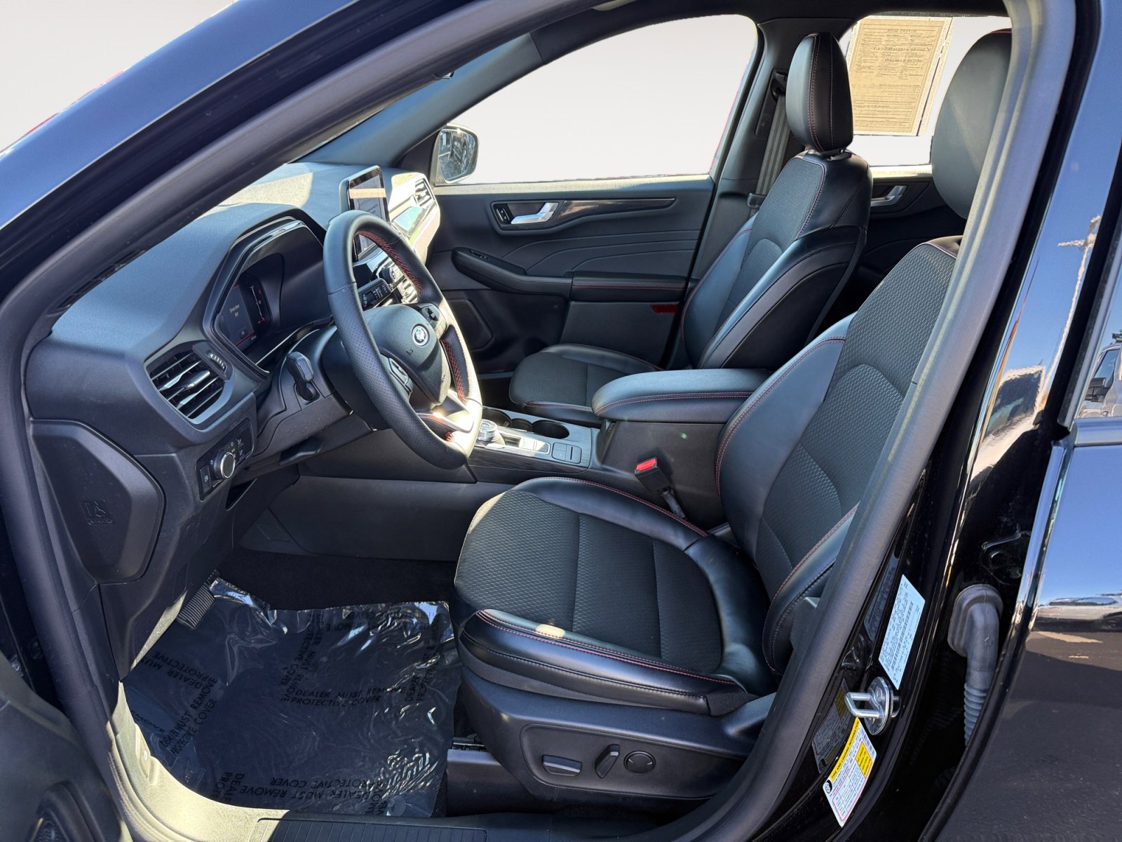 Certified 2025 Ford Escape ST-Line w/ Equipment Group 301A image 10