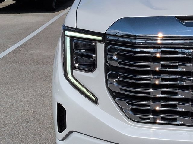 Used 2023 GMC Sierra 1500 Denali w/ Denali Reserve Package AWD/4WD image 10