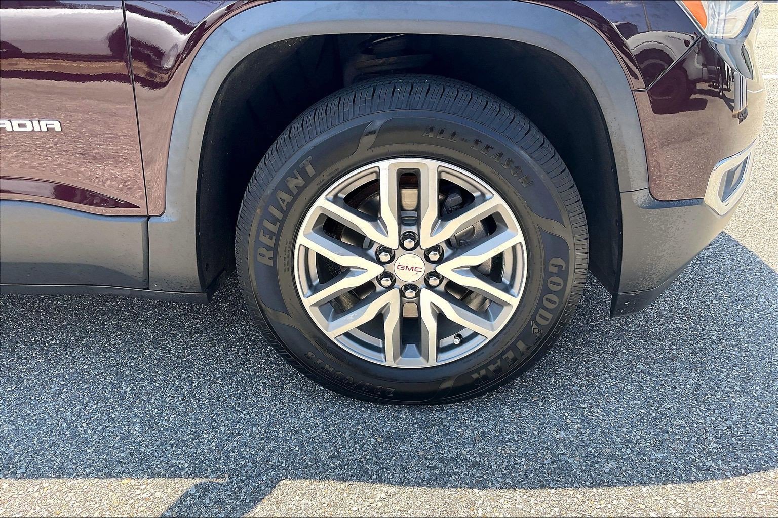 Used 2017 GMC Acadia SLE w/ LPO, Floor Liner Package FWD image 9