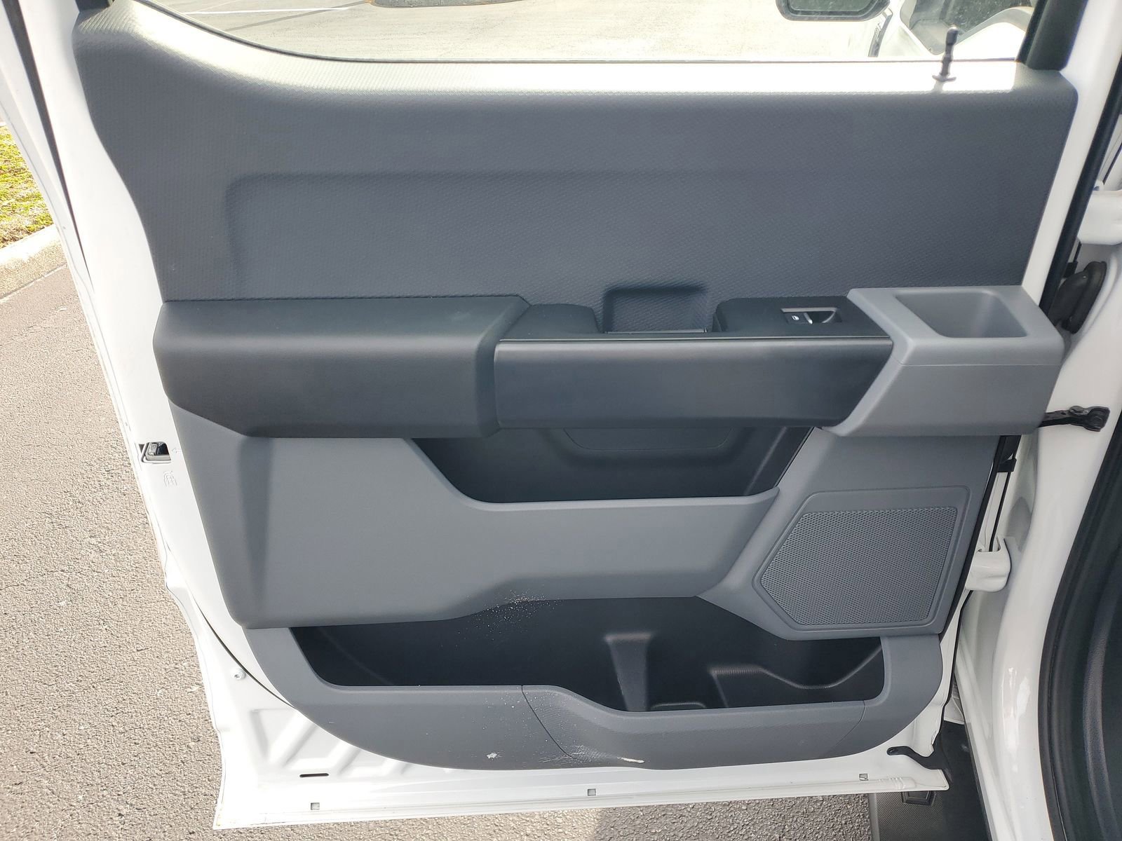 Certified 2025 Ford F150 XL w/ Tow/Haul Package AWD/4WD image 8