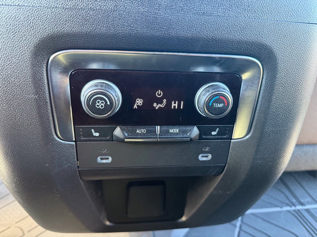 Used 2024 Chevrolet Tahoe High Country AWD/4WD image 36
