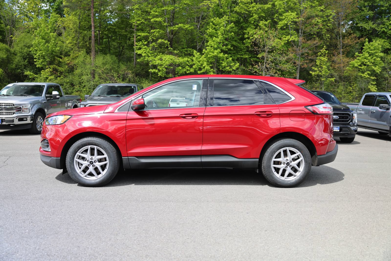 Certified 2023 Ford Edge SEL w/ Convenience Package AWD/4WD image 3