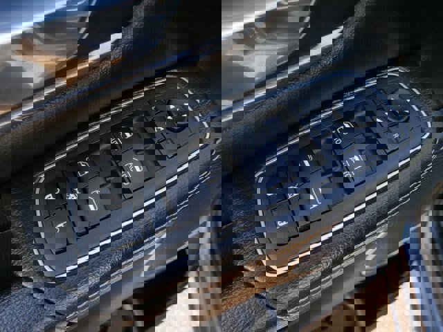 Used 2023 RAM 1500 Laramie image 14