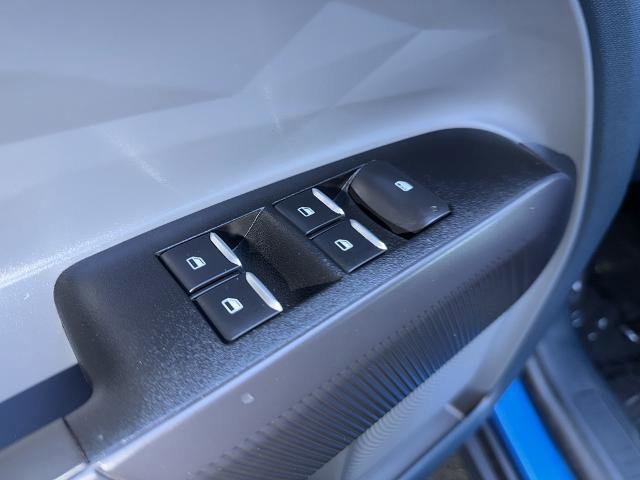 Certified 2025 Ford Maverick XL w/ Equipment Group 102A image 16