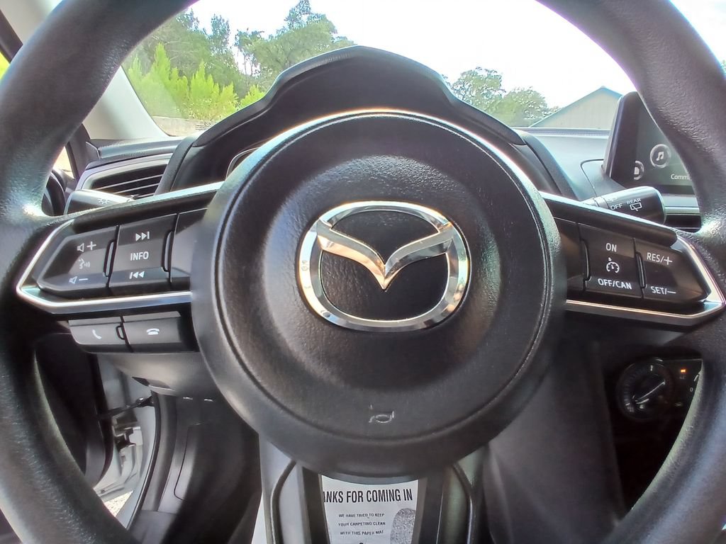 Used 2017 MAZDA MAZDA3 Sport FWD image 19