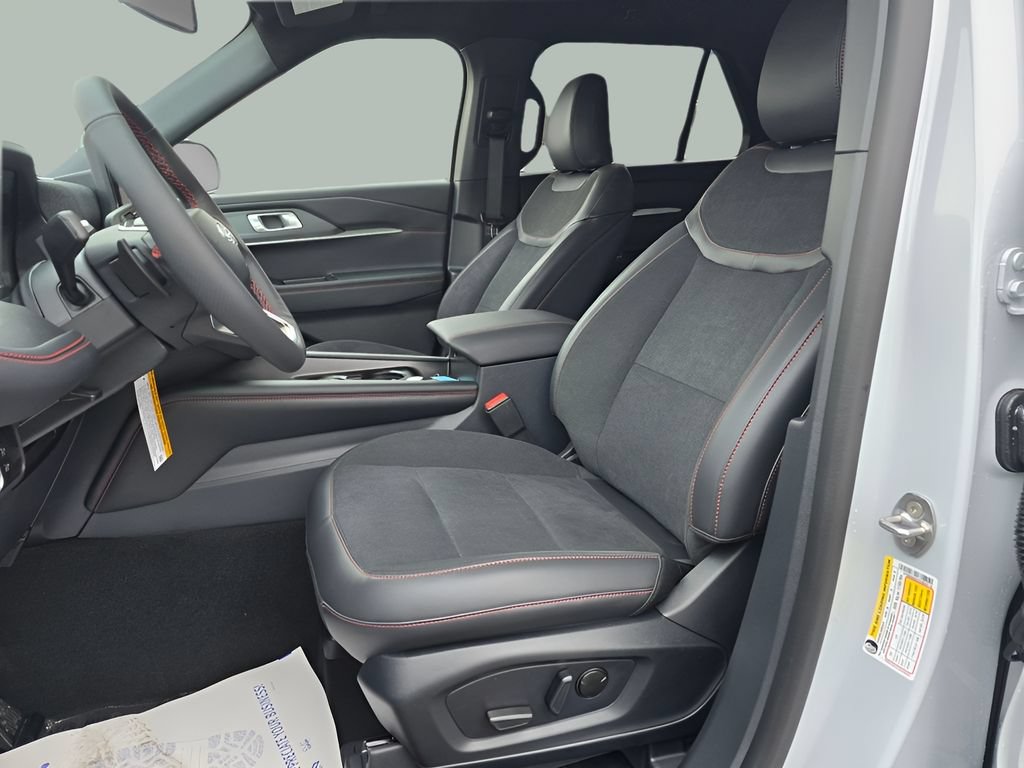 Certified 2026 Ford Explorer ST AWD/4WD image 10