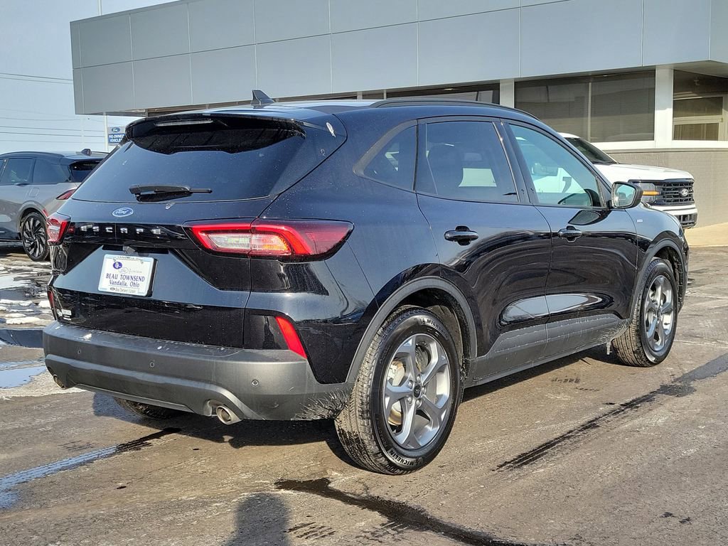 Certified 2025 Ford Escape ST-Line w/ Tech Pack #1 image 5