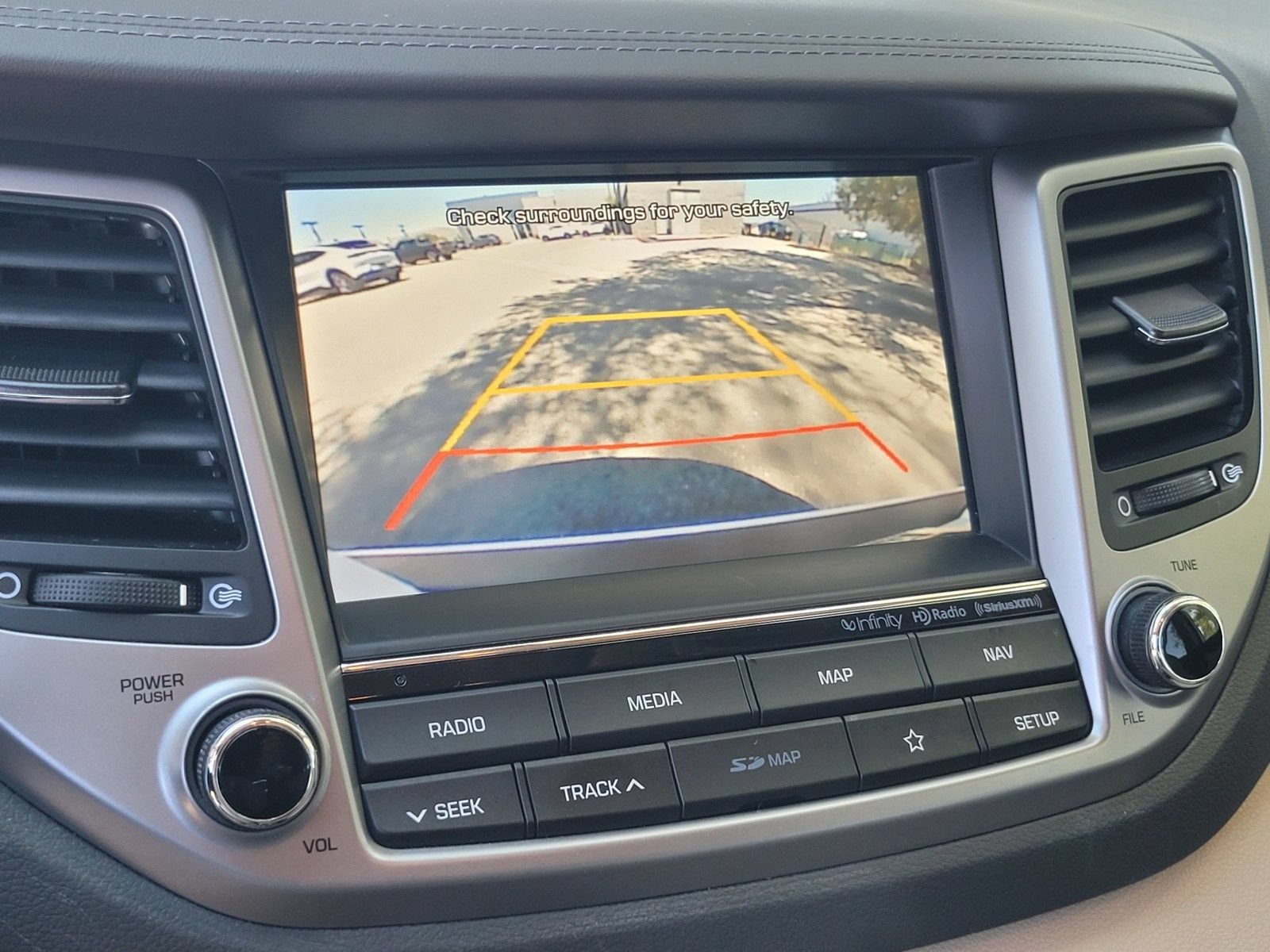 Used 2018 Hyundai Tucson Limited AWD/4WD image 27