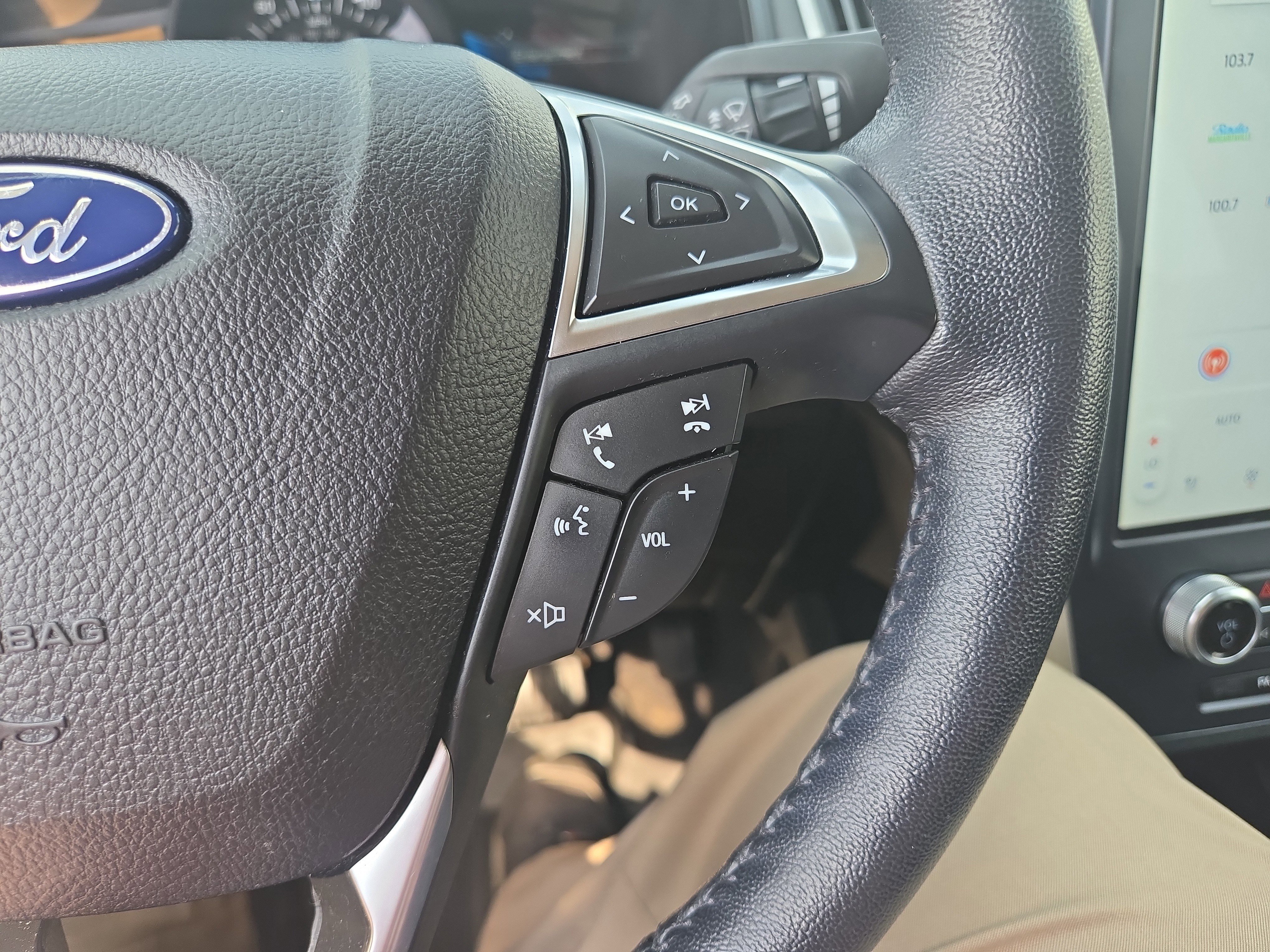 Certified 2023 Ford Edge SEL w/ Convenience Package image 25