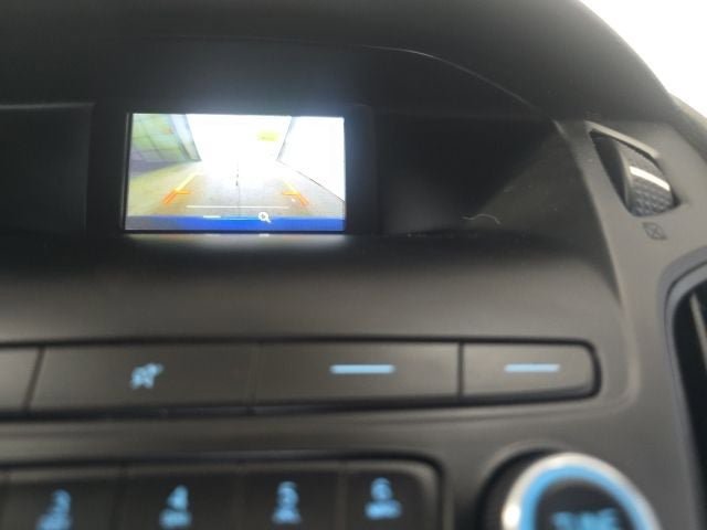 Certified 2018 Ford Focus SE FWD image 21