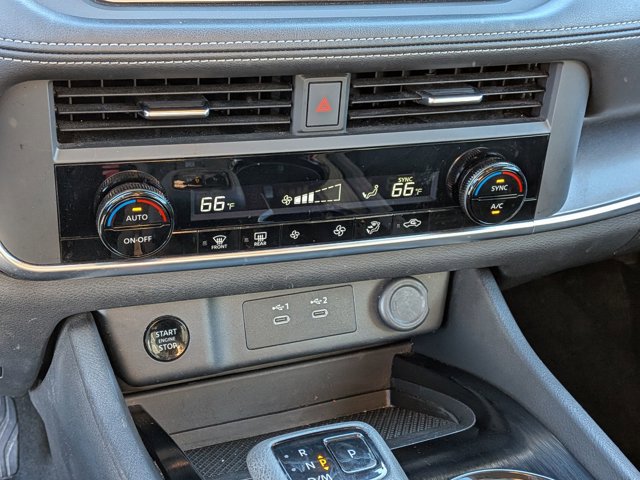 Used 2024 Nissan Rogue SV AWD/4WD image 23