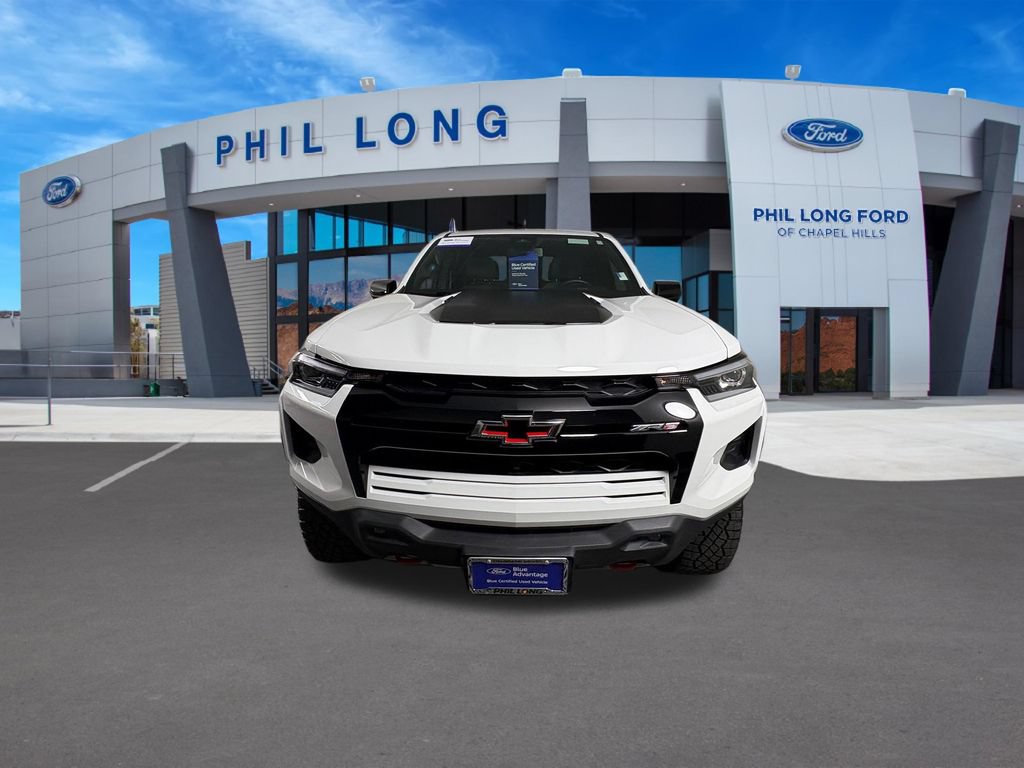 Used 2025 Chevrolet Colorado ZR2 w/ Technology Package AWD/4WD image 8
