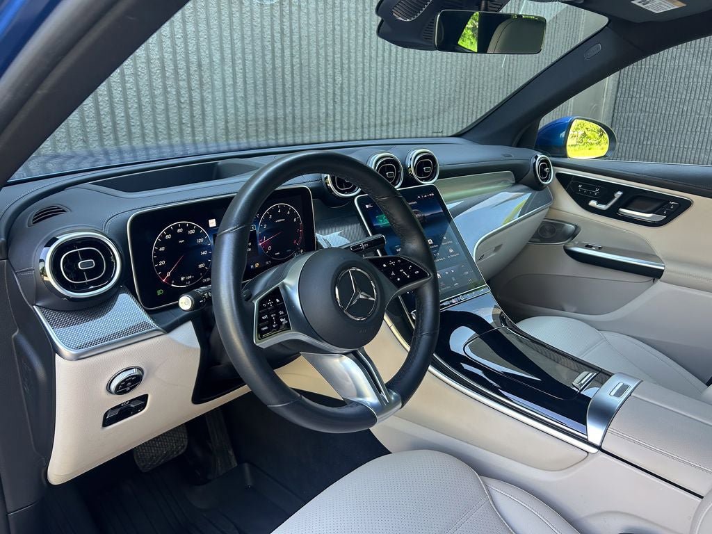 Used 2024 Mercedes-Benz GLC 300 4MATIC image 10