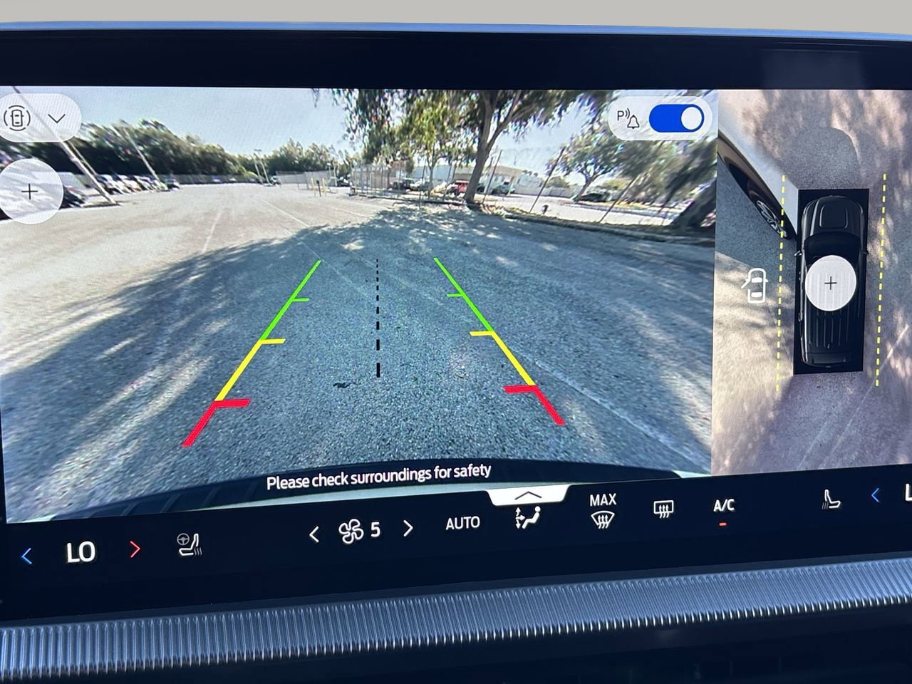 Certified 2025 Ford Explorer Platinum w/ Ultimate Package image 26