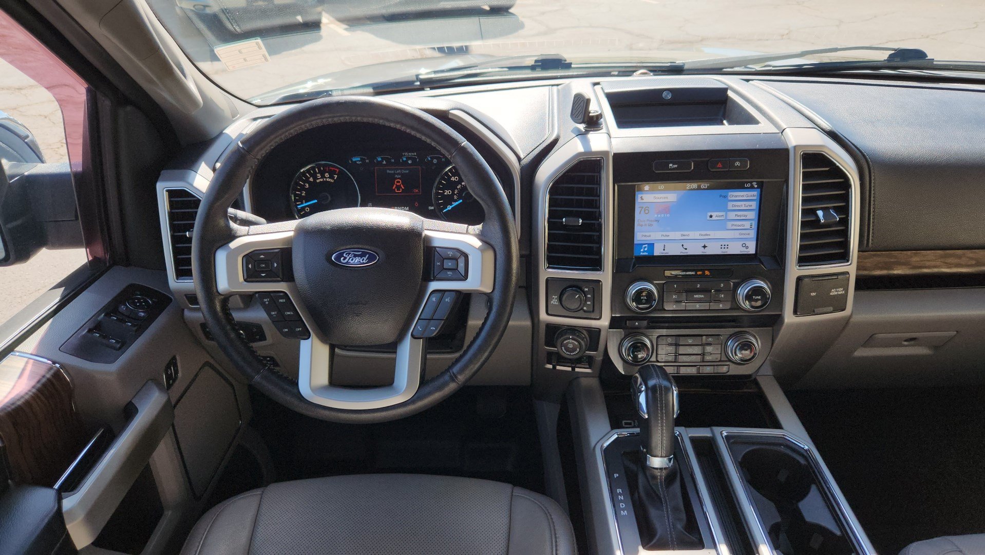 Certified 2018 Ford F150 Lariat w/ Equipment Group 502A Luxury AWD/4WD image 20